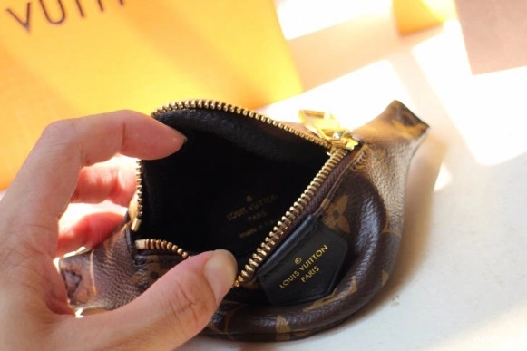 WIS BAG WRIST VUITTON LOUIS 0110